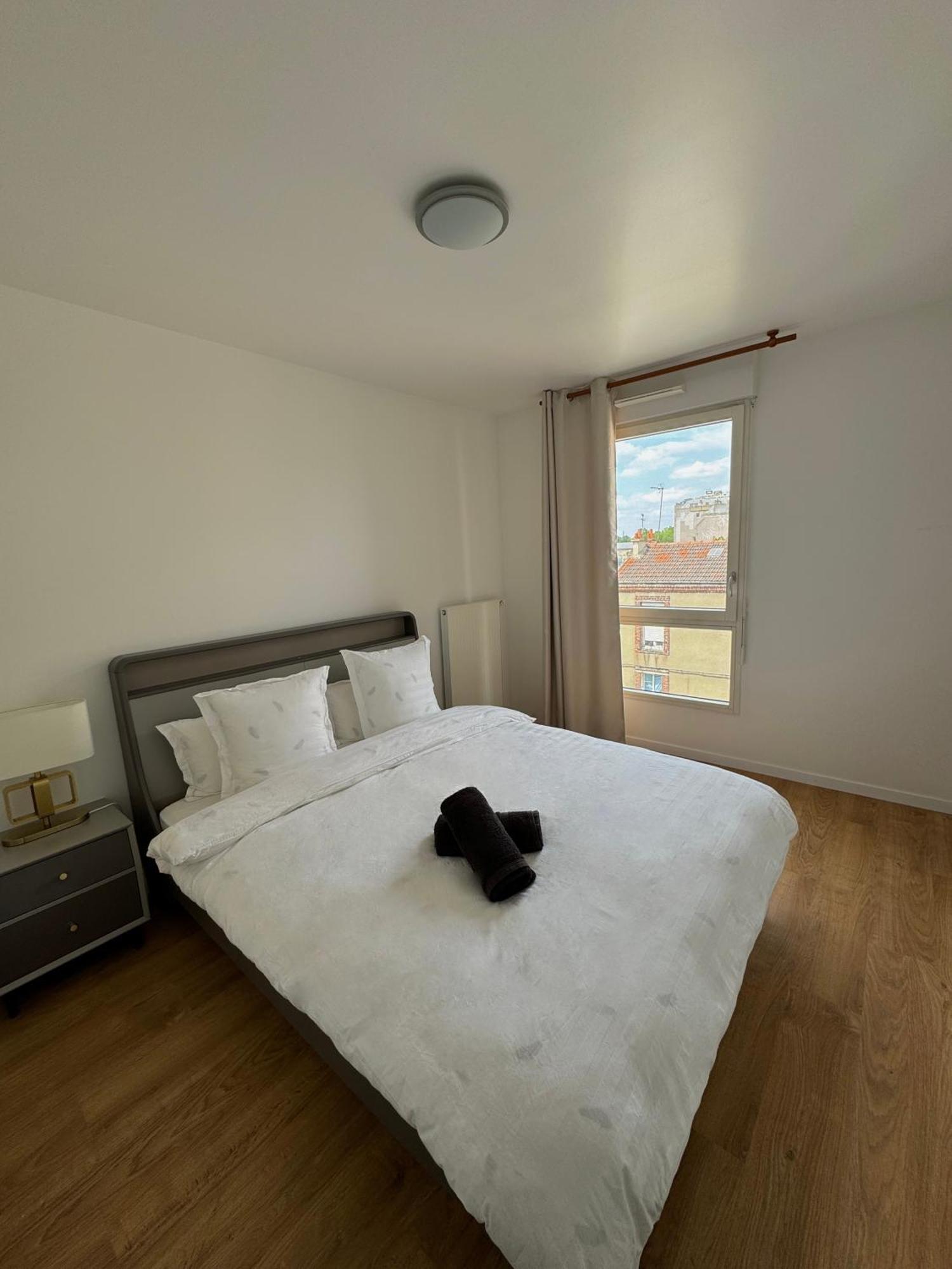 Appartement Moderne Avec Balcon Proche De Paris Aubervilliers Exterior foto